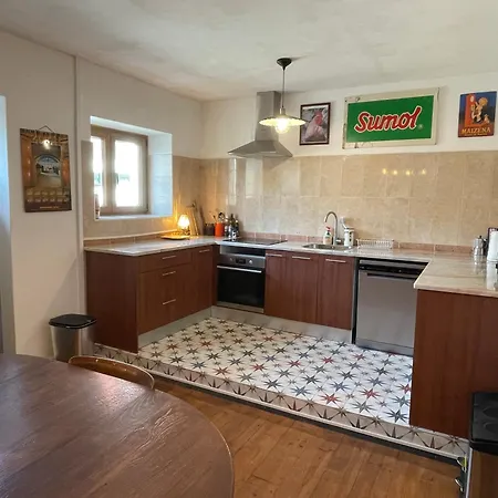 Casa Heidi بيت للعطل لورينها